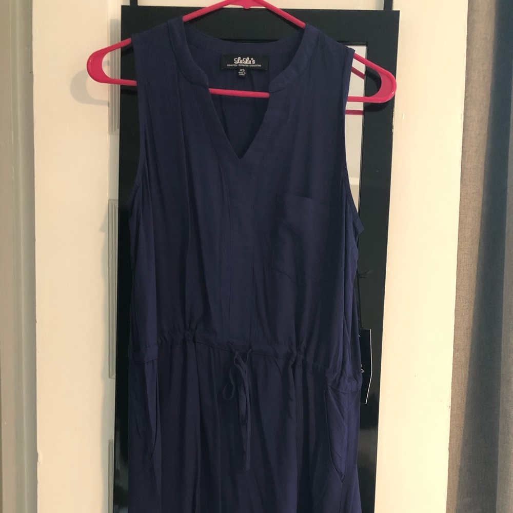 Dark blue dress